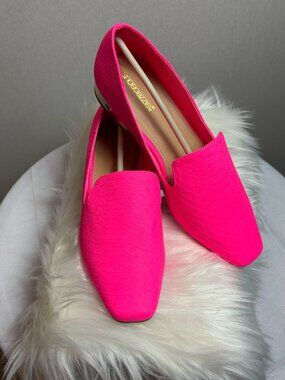 ShoeDazzle Ginney Neon Pink Flats, Size 8.5